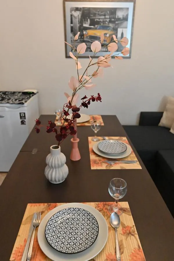 Cozy Apartment Νear Nea Paralia Of Thessaloniki Greece